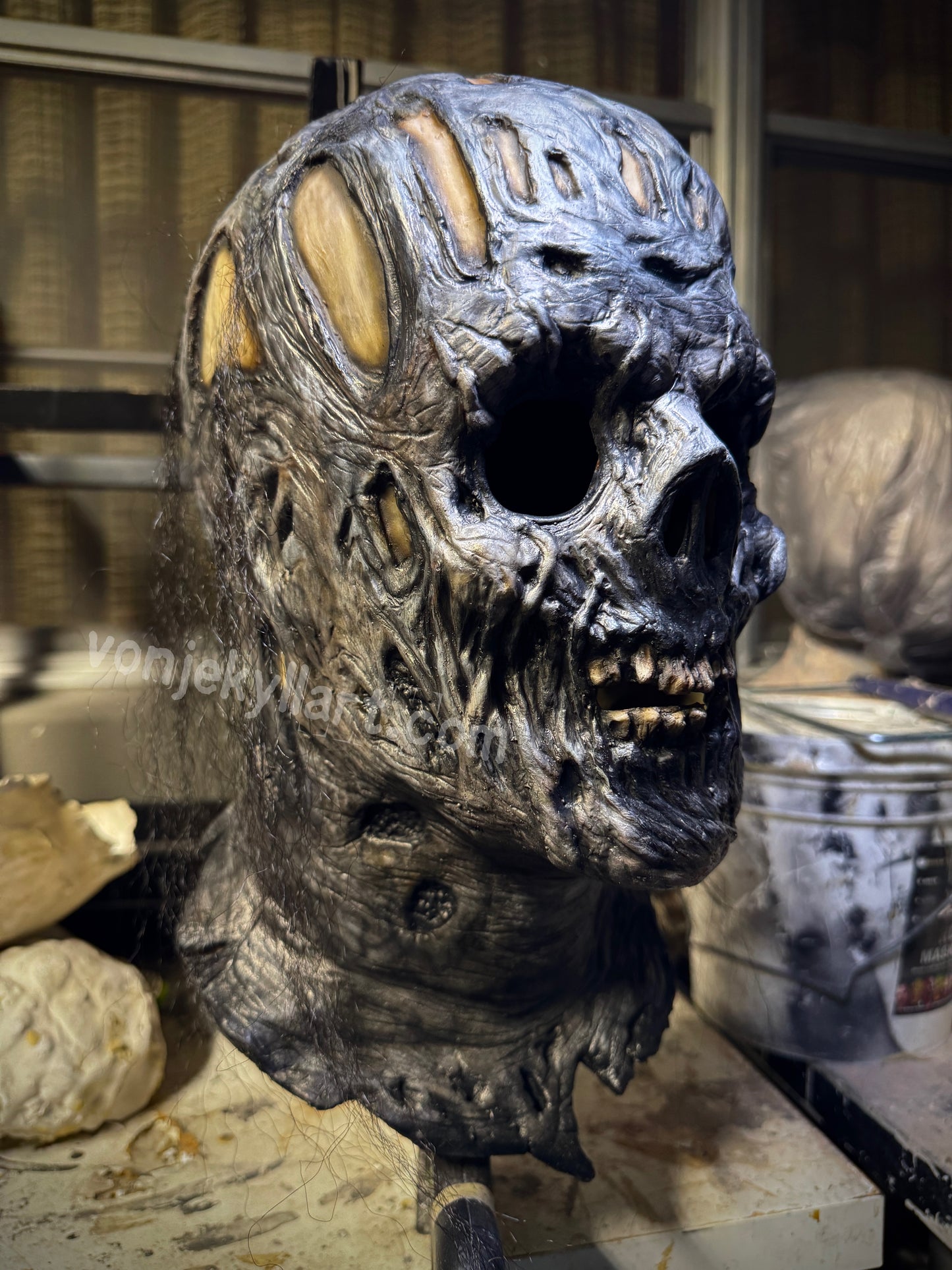 Gravewalker Mask