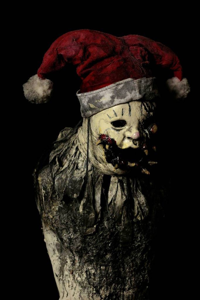 Holly Jolly Mask