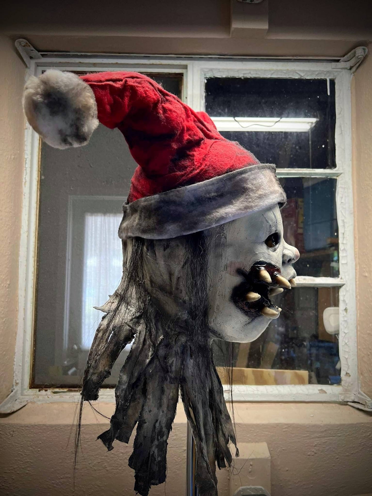 Holly Jolly Mask