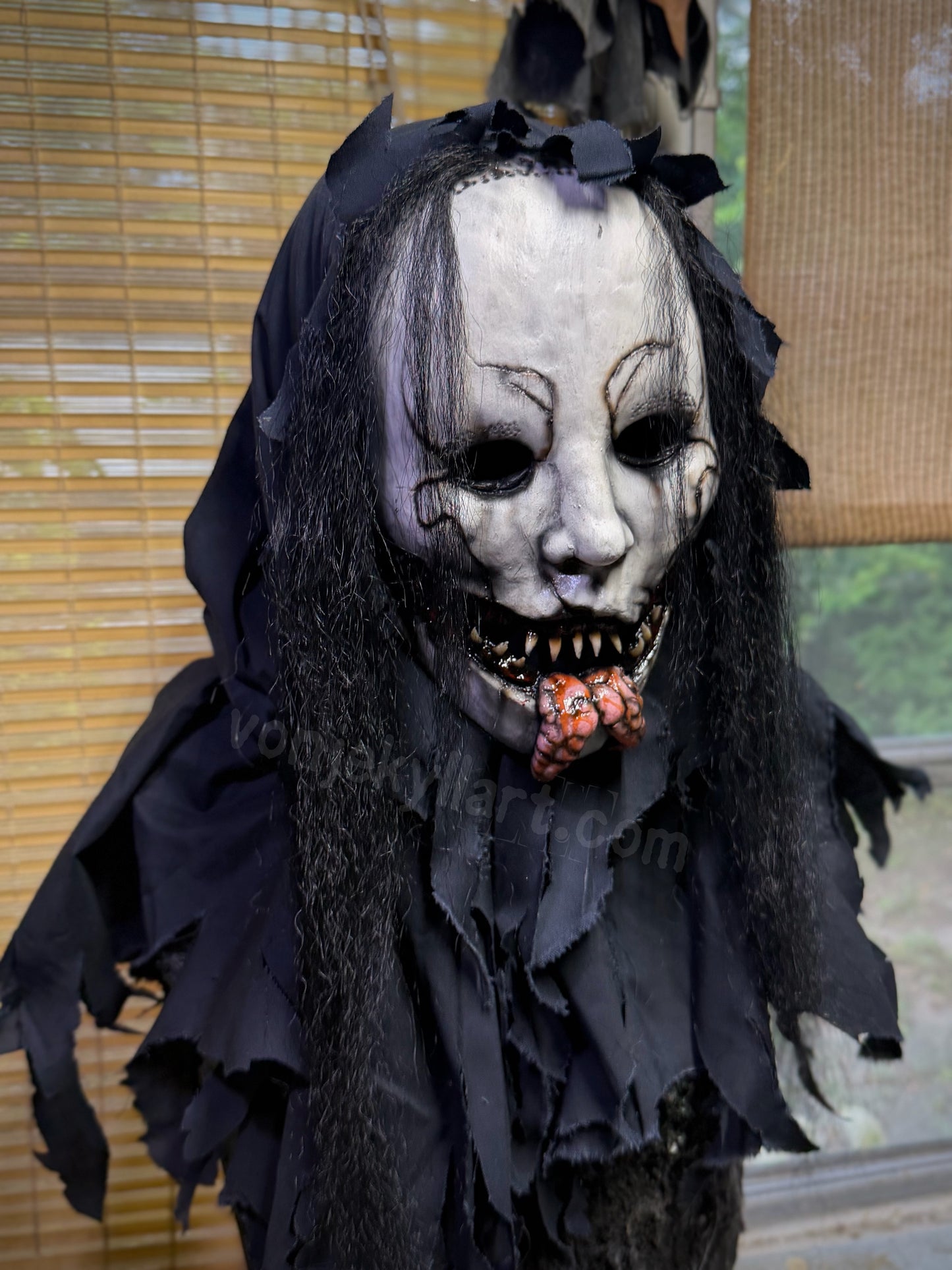 Dahlia Mask