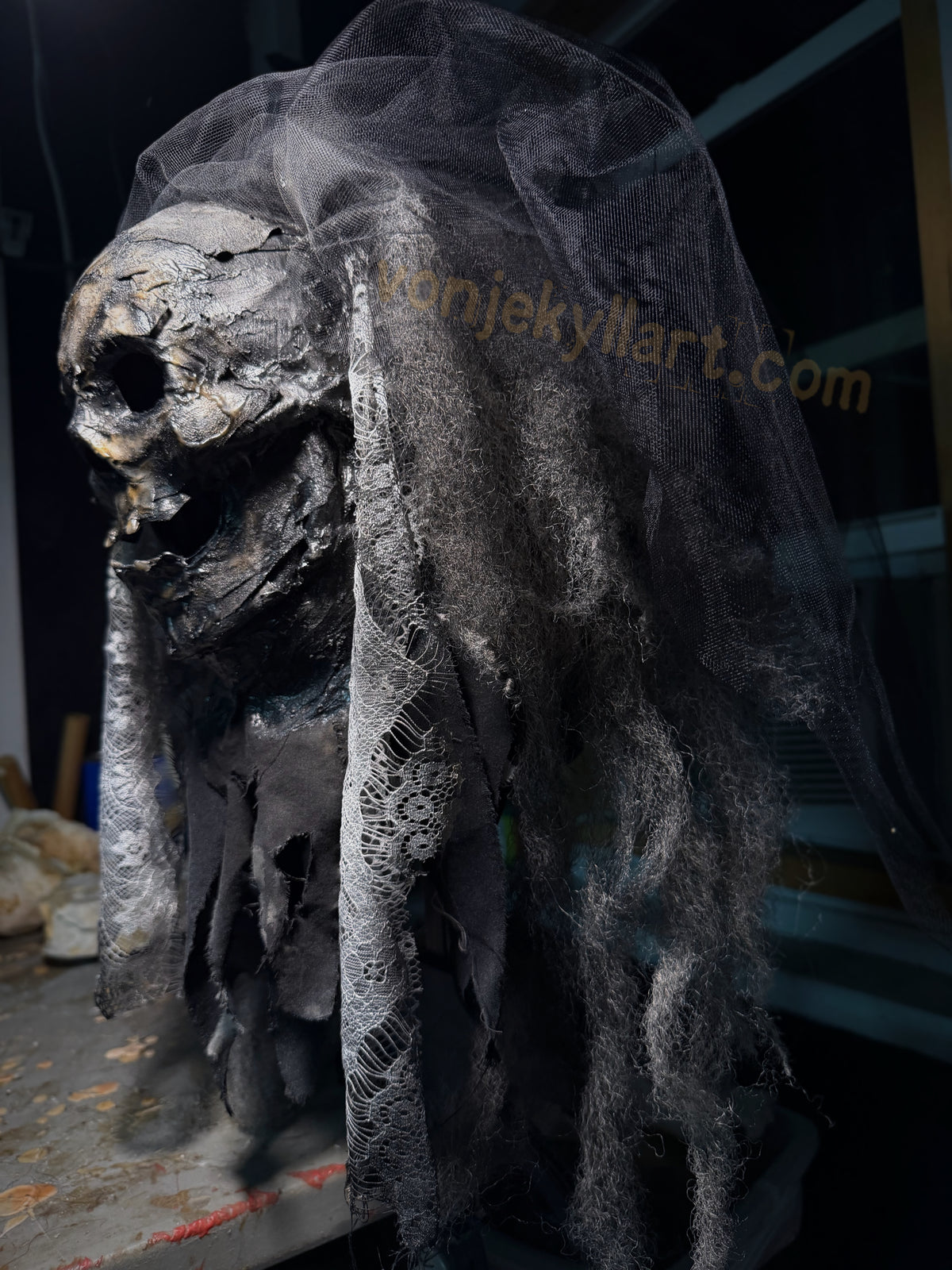 Widow Mask